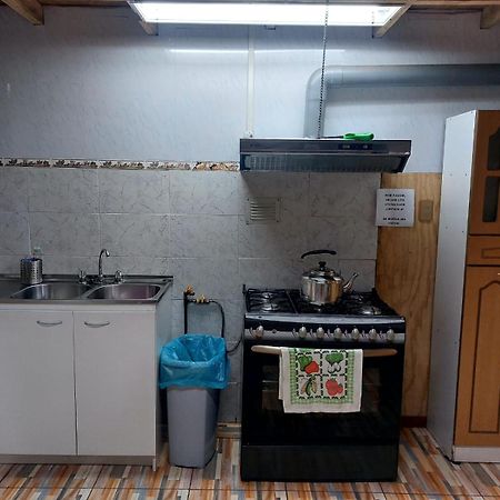 Hostal Y Cabanas Ventisquero Puerto Puyuguapi Dış mekan fotoğraf