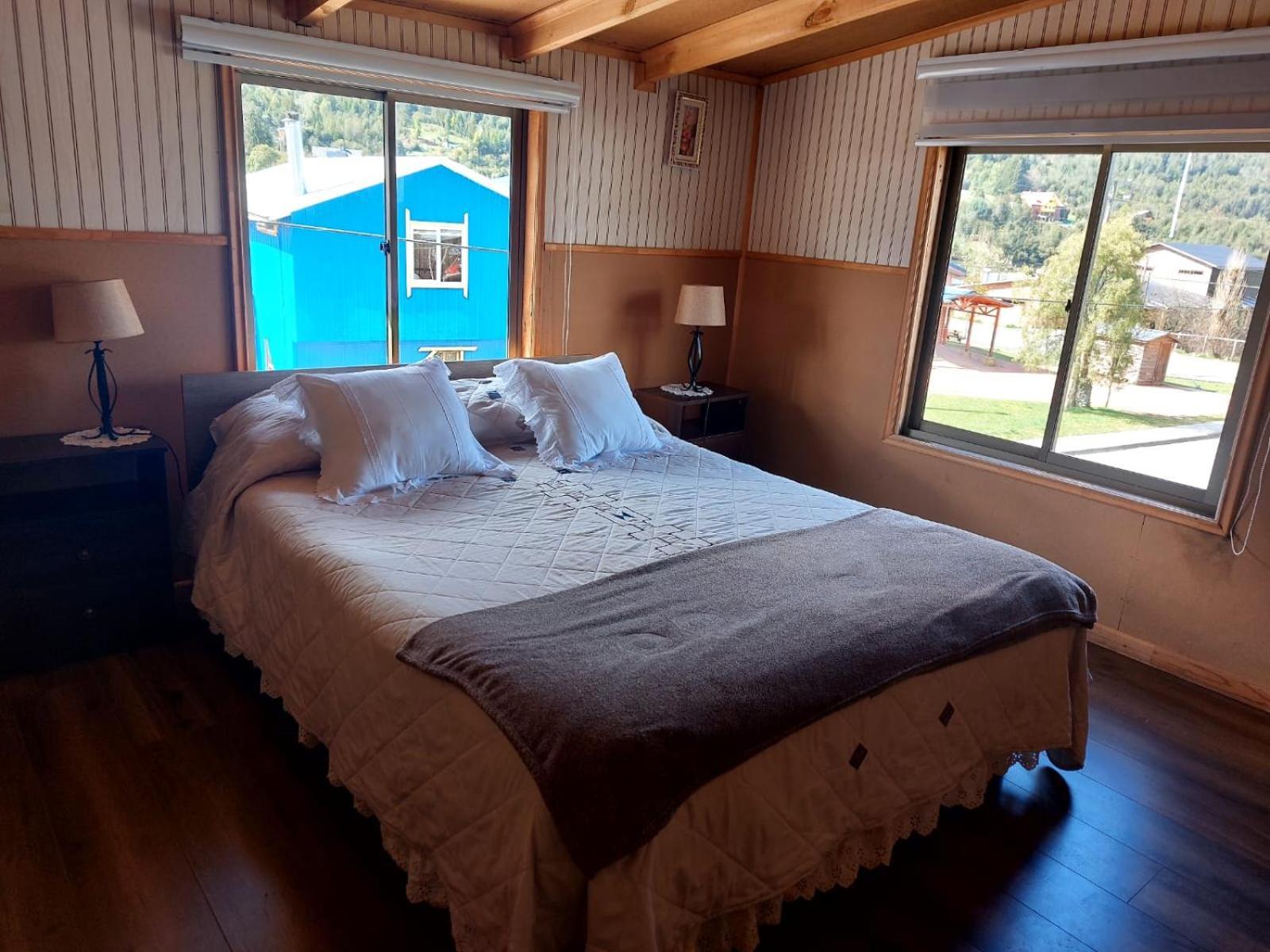 Hostal Y Cabanas Ventisquero Puerto Puyuguapi Dış mekan fotoğraf